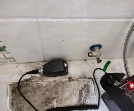 南部屋顶漏水维修公司分享下卫生间漏水的危害及解决方法